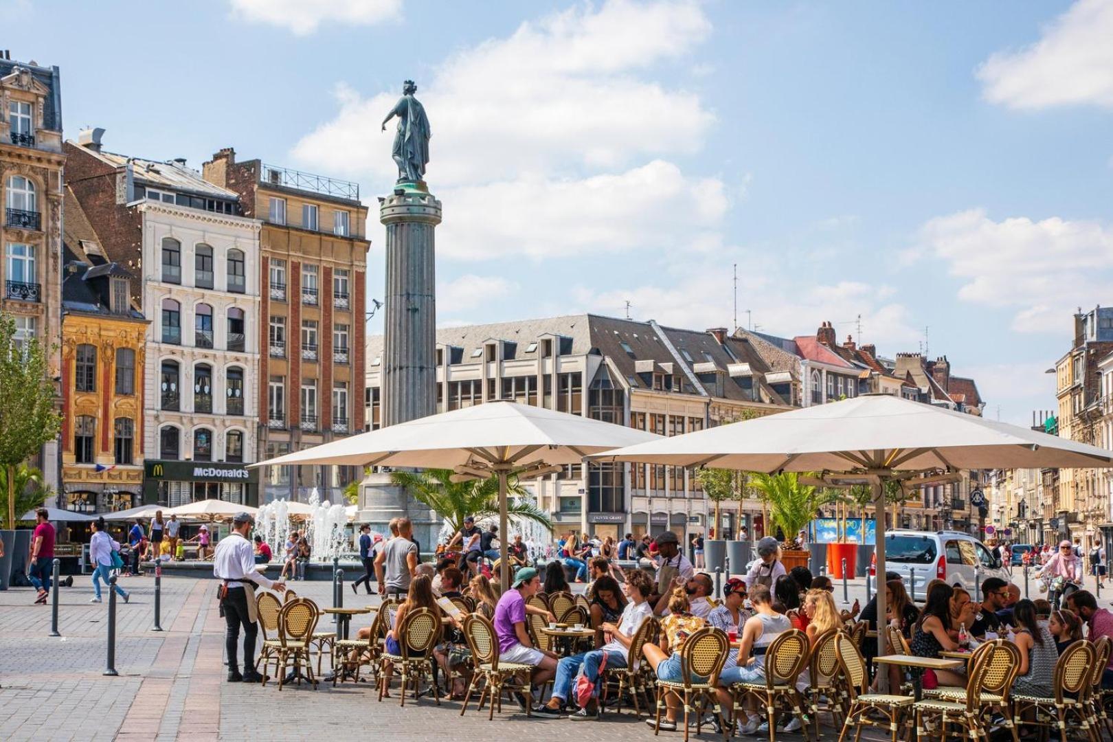 Lille Centre - Beautiful Bright Apartment! エクステリア 写真