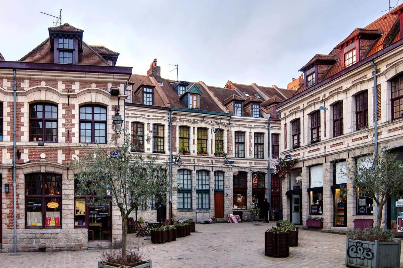 Lille Centre - Beautiful Bright Apartment! エクステリア 写真